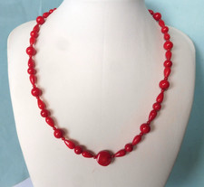 Collier fin en Corail rouge-