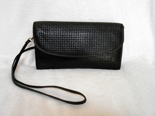 Amelia berko black embossed - black,