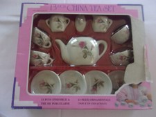 DINETTE PORCELAINE BOITE