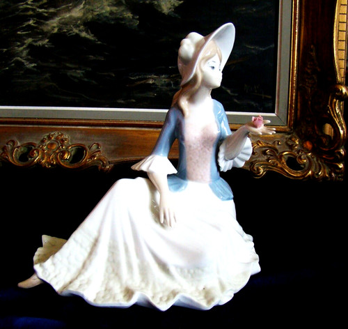 Figurine porcelaine - figurine,