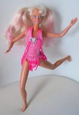 Poupée Sindy acrobate Somer Saulting- 1995 Hasbro 18479- no Barbie - années 90