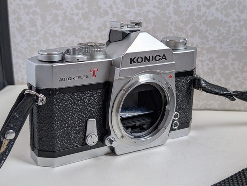 Konica autoreflex 35mm film - konica,