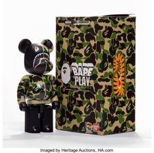 BE@RBRICK X BAPE. Shark Hoodie 200%