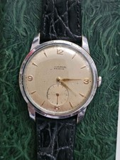 Montre Universal Genève