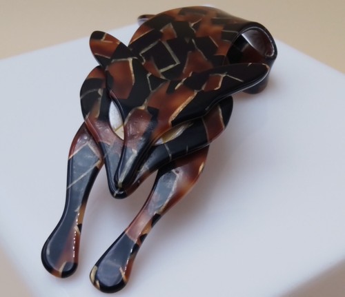 Rare broche celluloïd - rare,
