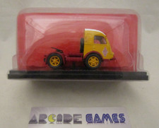 VEHICULE NEUF 1/43 RENAULT 2,5 TONNES TRACTEUR SINPAR - HACHETTE IXO N°37