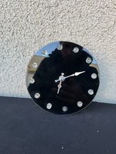 Horloge murale noire design avec strass