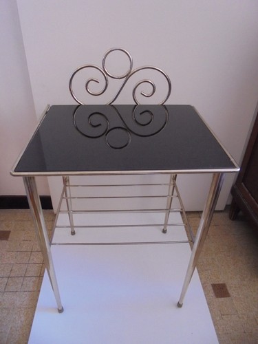 Belle table basse bout canapé
