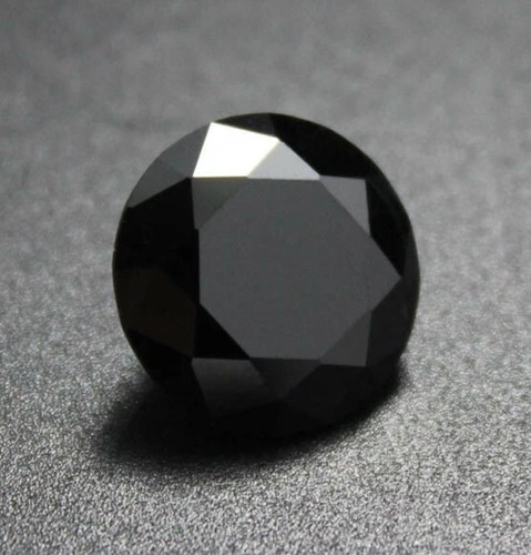 Diamant noir naturel rond