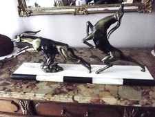 Sculpture en régule art déco intitulée "Antilopes en Fuite" par Jacques Limousin