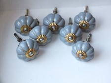 1 Poignée de meuble (commode)