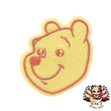NOUVEAU autocollant mobile brodé personnage Disney Gourmandies Winnie l'ourson