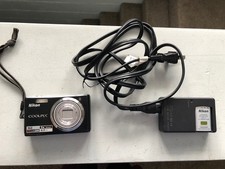 Nikon Coolpix S560 - 10MP - 5x