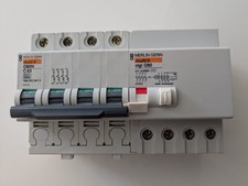 COMME NEUF: DISJONCTEUR