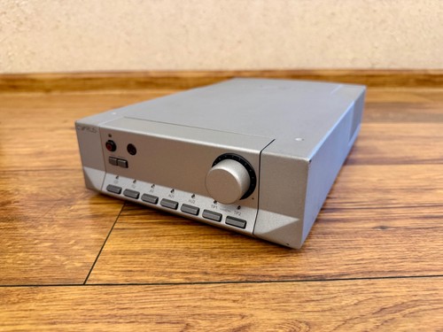 Cyrus integrated amplifier - 8,