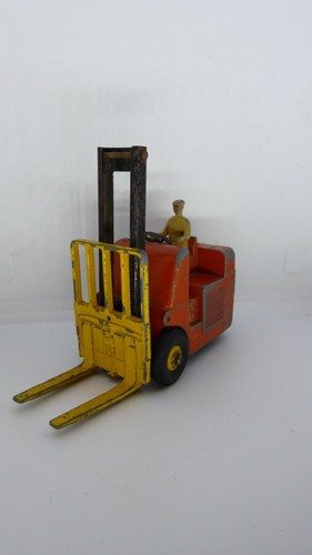 Dinky toys chariot - ,