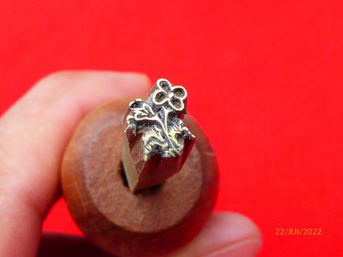 Fleuron fer dorer - fleuron, outil