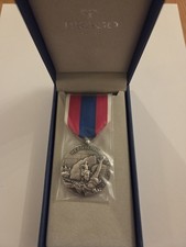 Médaille De La Défense Nationale Argent. Drago Paris. 