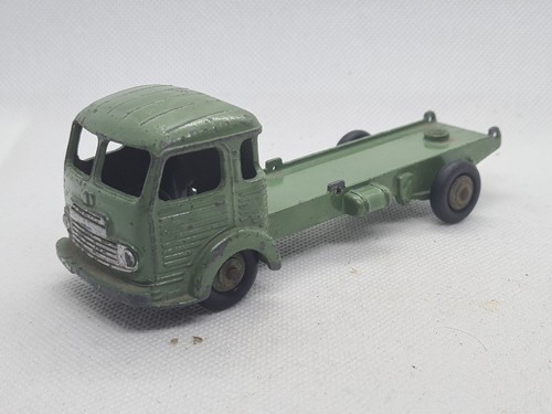 Dinky toys camion simca - dinky,