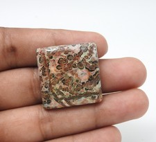 Pendentif cabines pierres