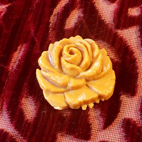 Ancienne broche rose couleur - ,