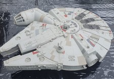 Star Wars Faucon Millenium Battle Action – Sons & Lumières – Hasbro