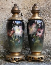 Paire lampes à pétrole