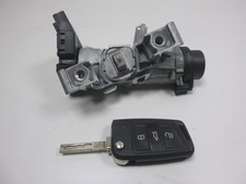 2014 VOLKSWAGEN POLO