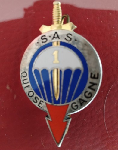 Insignes militaires - insignes,