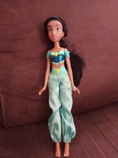 Jolie Poupée Jasmine "Disney" Hasbro année 2021