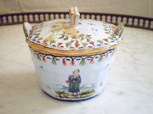 Tres beau beurrier faience - tres,