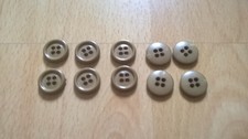 Lot de 10 boutons marrons français - us "WW2" à identifier