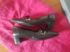 Magnifiques escarpins noirs en cuir Högl taille 5 1/2 (39)