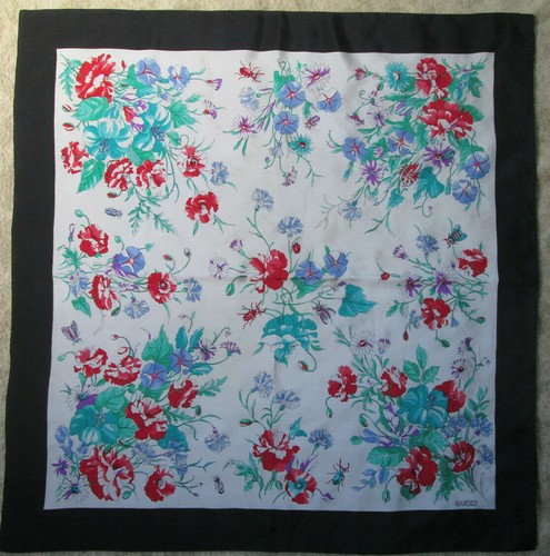 Superbe foulard gucci soie - -superbe,