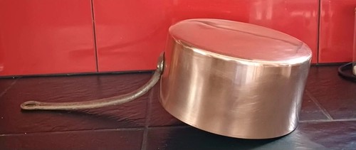 Grande casserole ancienne en - grande,