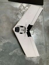 Aile volante avec helice et moteur planeur modelisme 