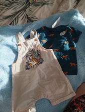 Ensemble dpam et Kiabi 6 mois