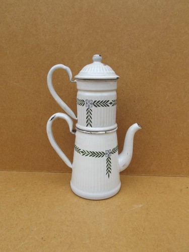 Ancienne petite cafetière - , en