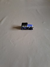 fève voiture  Renault  reinastella 1932