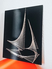 Tableau fils tendus Vintage 70s Décor d’un voilier noir & écru| Décoration rétro