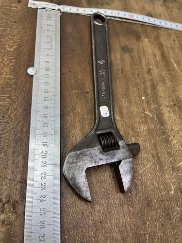 Outil ancien old tool clé - , à