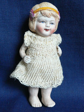 PETITE POUPÉE ANCIENNE FILLETTE TOUT EN BISCUIT CHEVEUX MOULÉ - 14cm