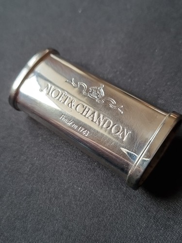 Porte briquet moet - briquet,