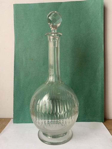 Ancienne grande carafe - carafe, sur