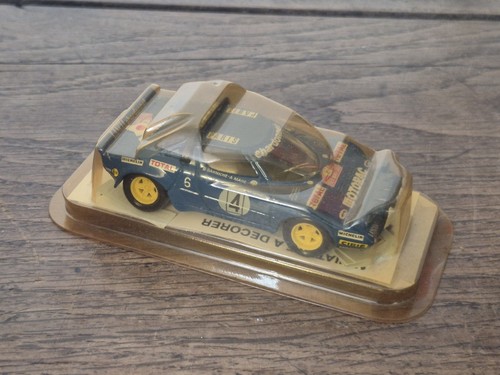 Voiture miniature lancia - voiture,