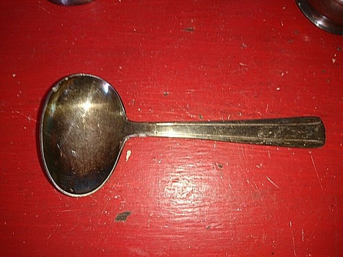 Ancienne cuillère bouillie - ancienne,