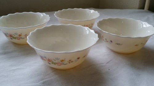 Lot ramequins en arcopal - de,