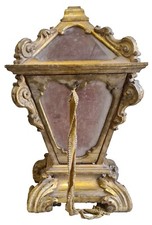 URNE VITRÉE POUR CALICE. BOIS