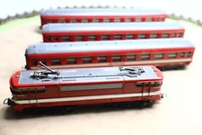 UNE  JOLIE  RAME  CAPITOLE  LIMA  HO