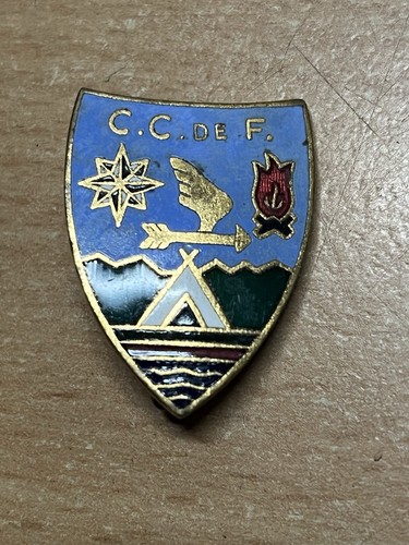 Ancien insigne emaillé - ancien,